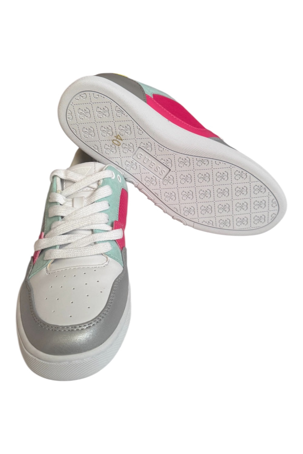 GUESS Damen Sneakers „Julien“ in Weiß – Neu